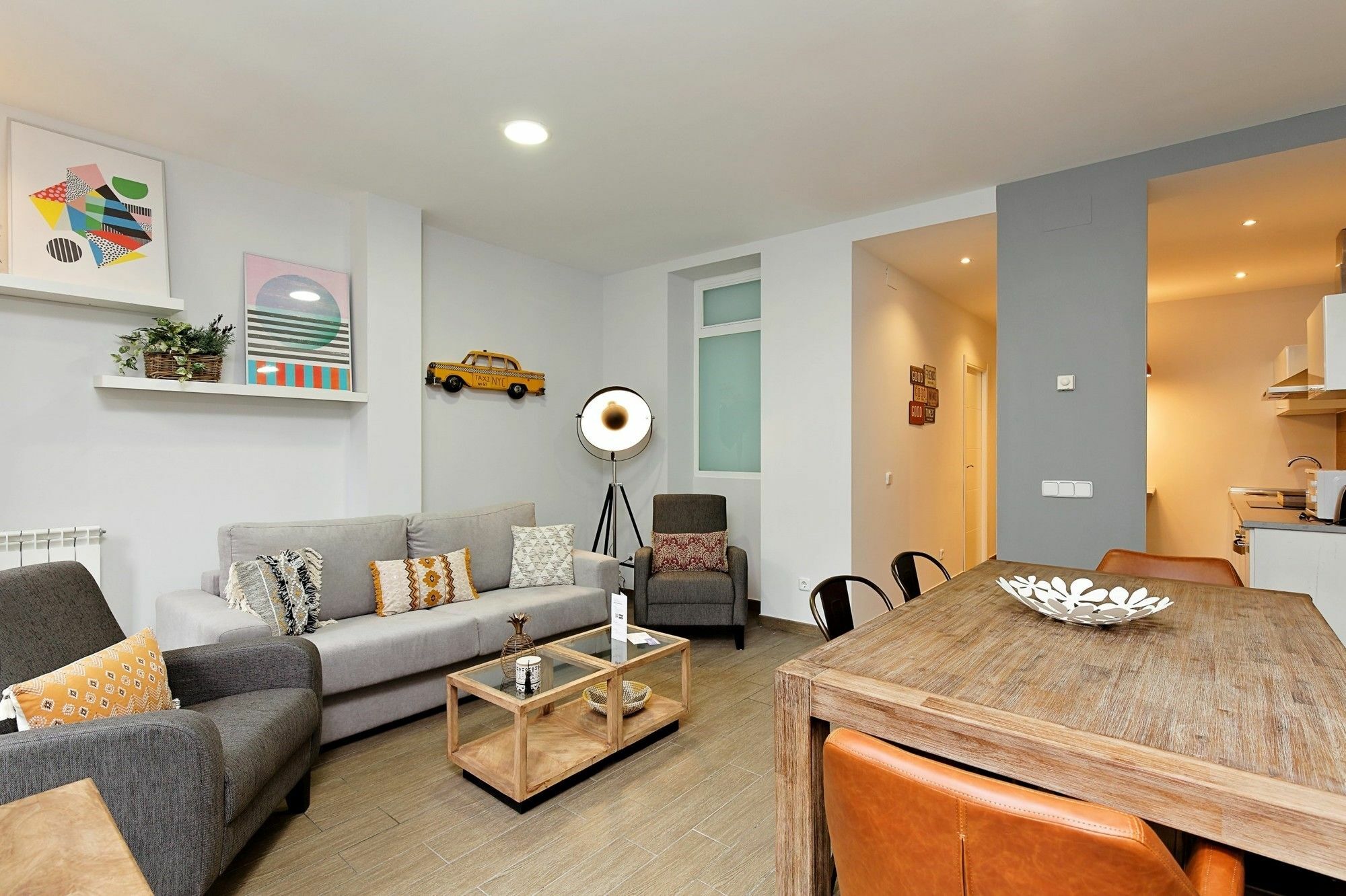 Fuencarral Lara City Center Madrid Exterior photo